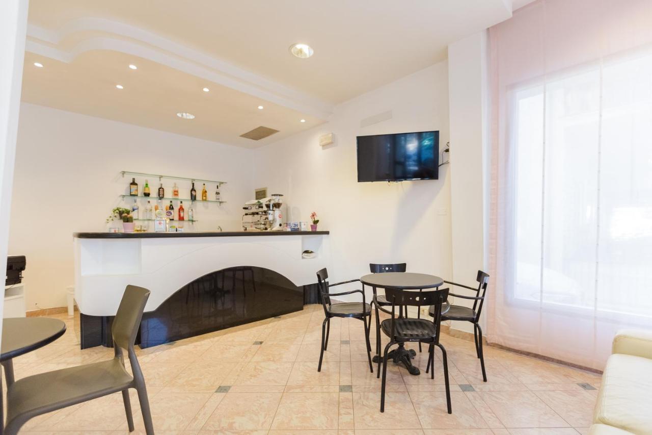Hotel Altamarea Misano Adriatico Luaran gambar